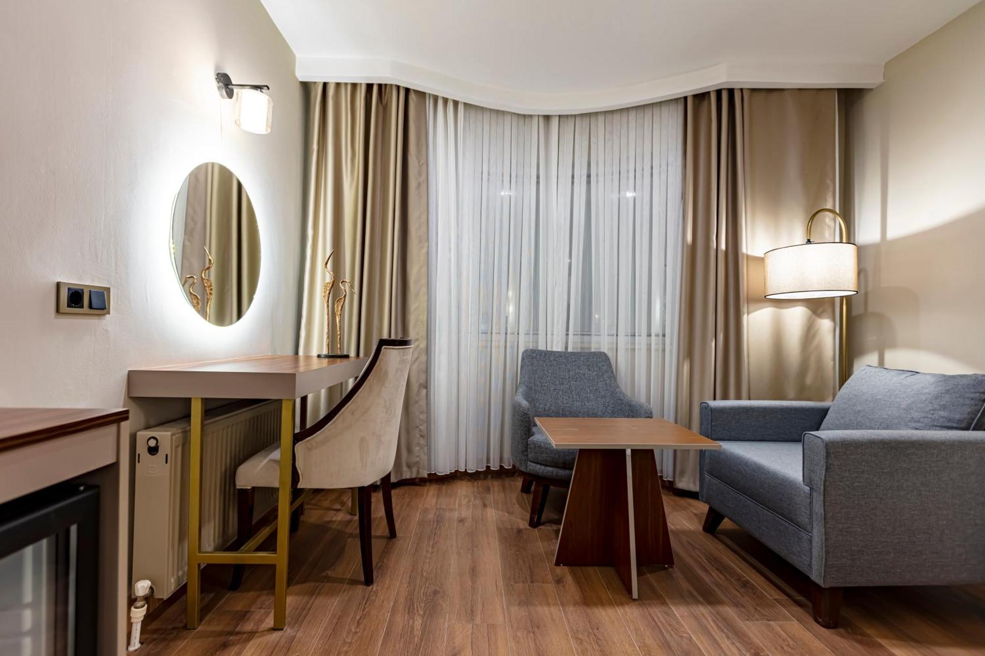 Arnavutkoy Grand Hamit By Karadayi Airport Hotel מראה חיצוני תמונה
