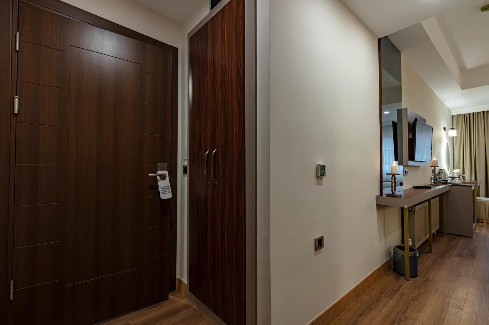 Arnavutkoy Grand Hamit By Karadayi Airport Hotel מראה חיצוני תמונה